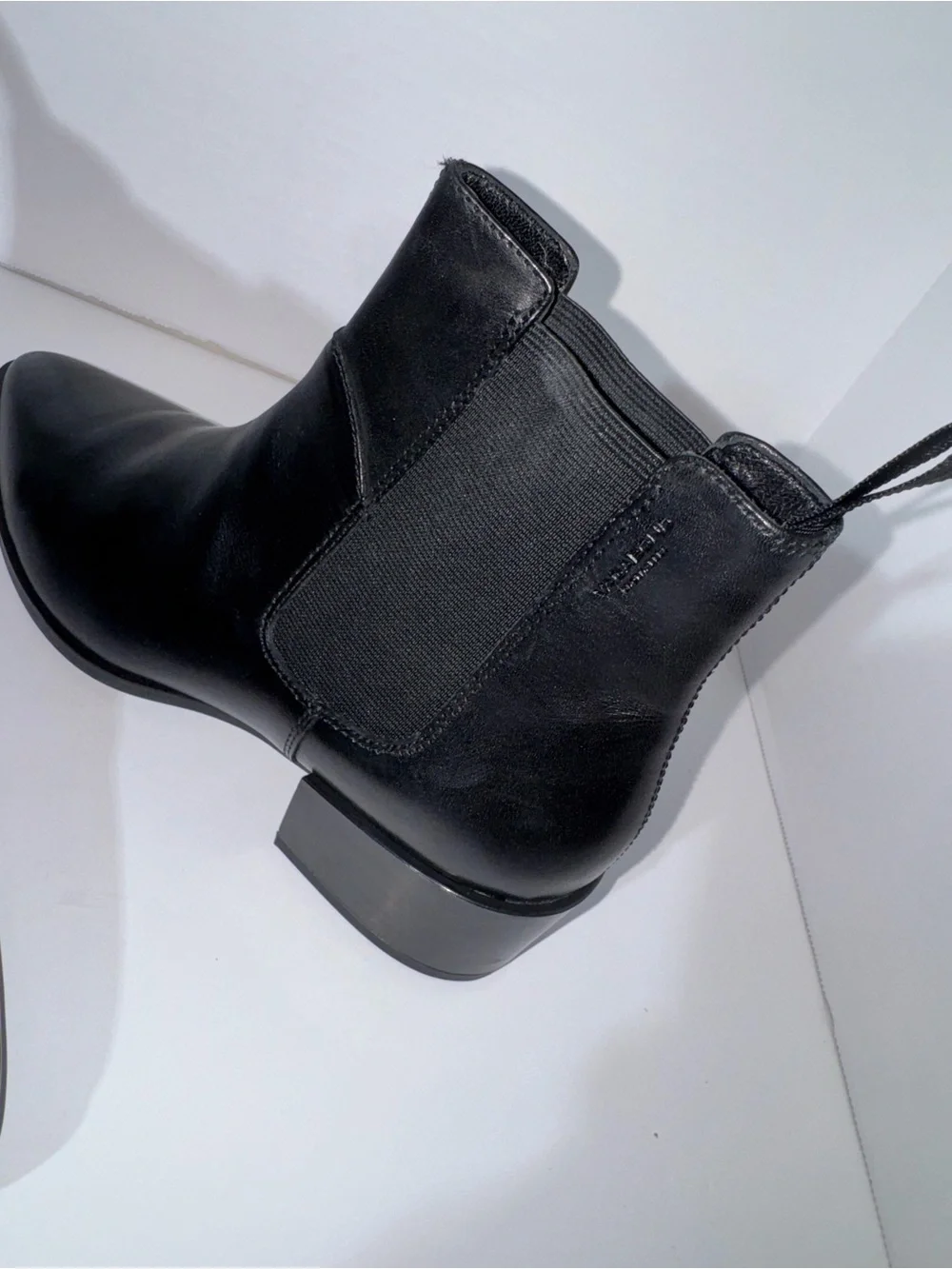 Vagabond Marja Pointed Toe Chelsea Boots